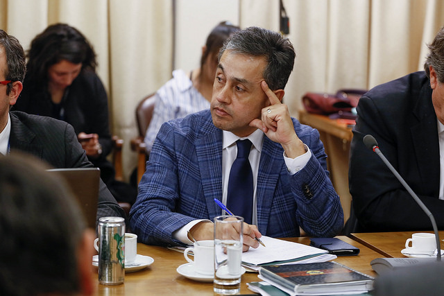 Diputado Eduardo Durán emplaza a la Defensora de la Niñez a pedir disculpas públicas Diputado Eduardo Durán emplaza a la Defensora de la Niñez a pedir disculpas públicas