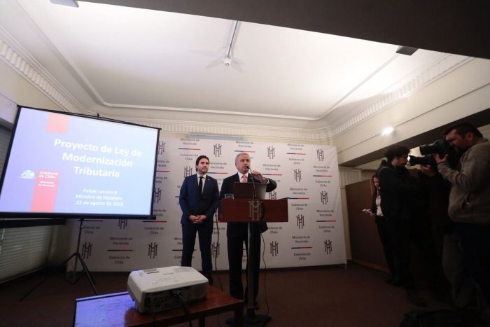 Sin detalles de cuánto costará la reintegración Larraín explica la Reforma: plataformas digitales pagarán 10% de IVA Sin detalles de cuánto costará la reintegración Larraín explica la Reforma: plataformas digitales pagarán 10% de IVA