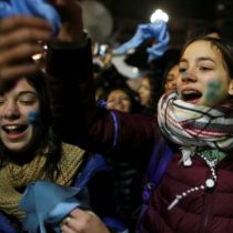 Aborto en Argentina: 4 claves que explican por qué ganó el rechazo a la nueva ley (y qué tendrán que hacer sus promotores para volverlo a plantear)