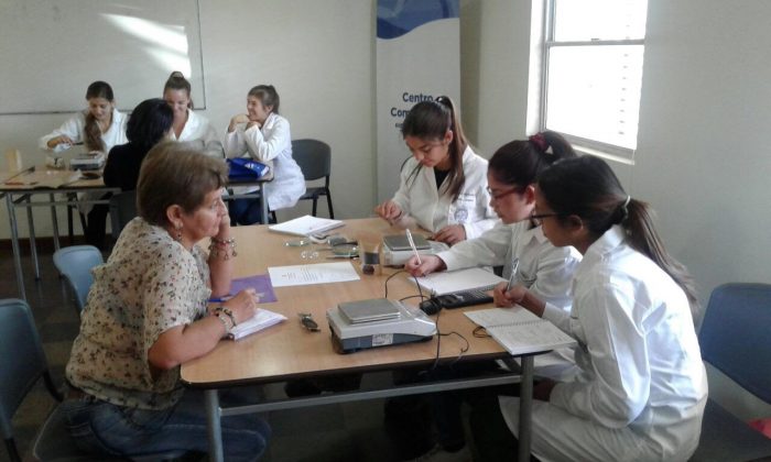 Trabajo colaborativo de estudiantes UC potencian desarrollo de pymes y proyectos comunitarios Trabajo colaborativo de estudiantes UC potencian desarrollo de pymes y proyectos comunitarios