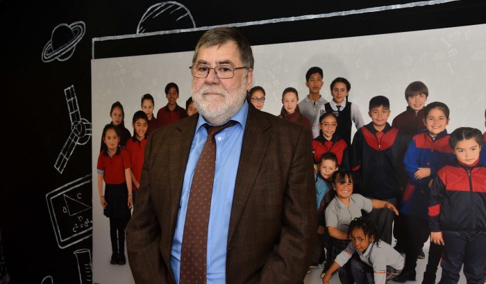 Fabián Jaksic Andrade obtiene el Premio Nacional de Ciencias Naturales 2018 Fabián Jaksic Andrade obtiene el Premio Nacional de Ciencias Naturales 2018