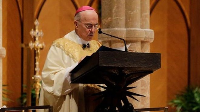 Quién es Carlo Maria Viganò, el exarzobispo que pide la renuncia del Papa por “encubrir” los abusos sexuales en la Iglesia Quién es Carlo Maria Viganò, el exarzobispo que pide la renuncia del Papa por