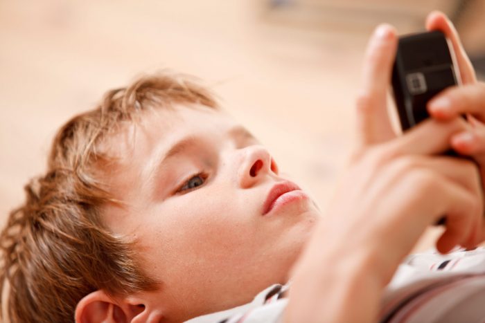 Por qué no le doy un Smartphone a mi hijo de séptimo básico