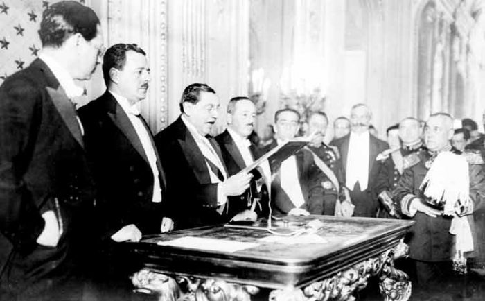 1925: Por la República que vendrá 1925: Por la República que vendrá