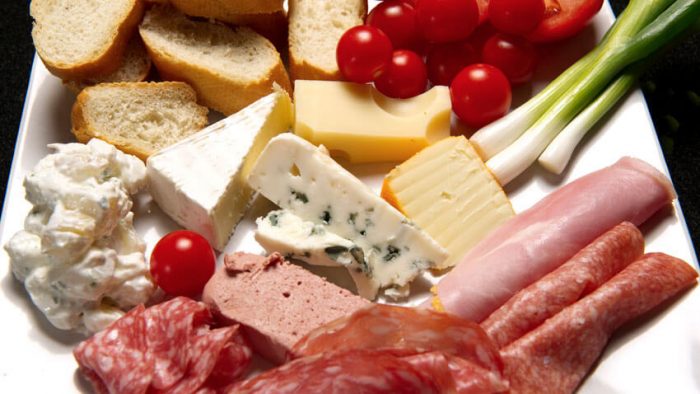 Listeria: el riesgo de los quesos, cecinas y carne Listeria: el riesgo de los quesos, cecinas y carne