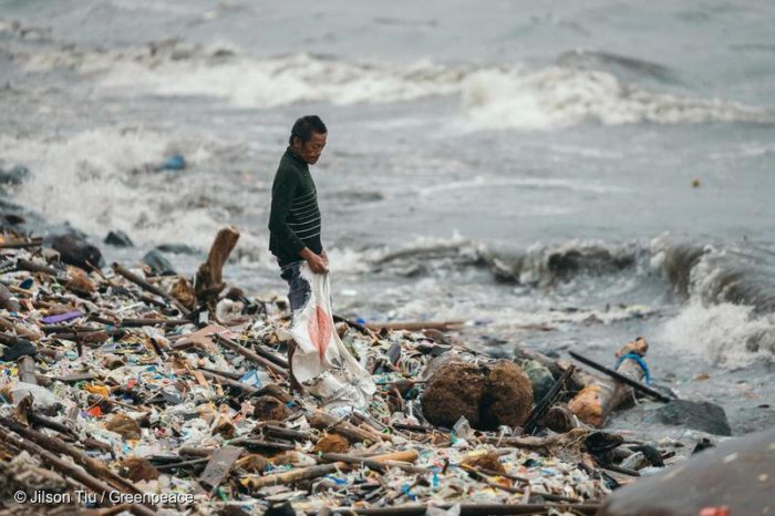 Impacto por tsunamis de plástico que azotan Filipinas Impacto por tsunamis de plástico que azotan Filipinas