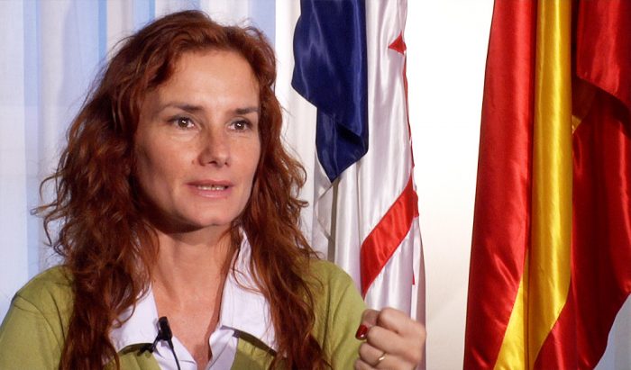 María Blanco, la española que pone en duda la actual lucha feminista, es invitada por la DEM a un liceo vulnerable, despolitizado y de mujeres María Blanco, la española que pone en duda la actual lucha feminista, es invitada por la DEM a un liceo vulnerable, despolitizado y de mujeres