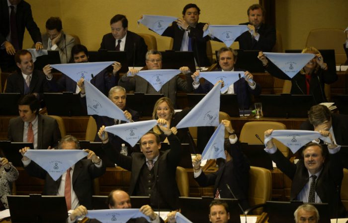 Testimonio: Mi familia es UDI y me llevó a abortar Testimonio: Mi familia es UDI y me llevó a abortar