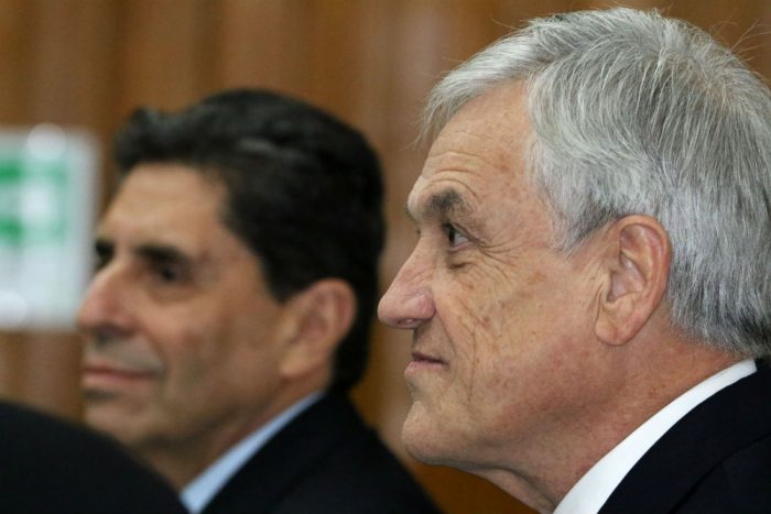 Quieren que siga: La Moneda le deja las puertas abiertas a Mauricio Rojas Quieren que siga: La Moneda le deja las puertas abiertas a Mauricio Rojas