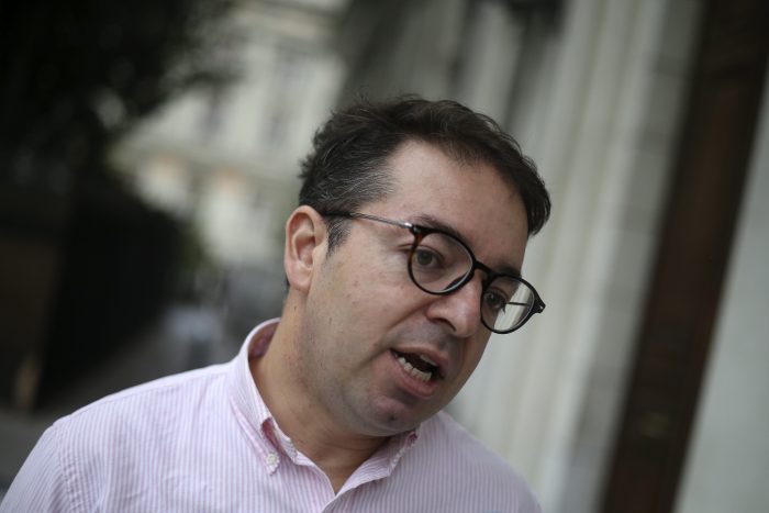 “Segregador y simplista”: DC critica duramente proyecto Aula Segura y señala que no resuelve el problema de fondo