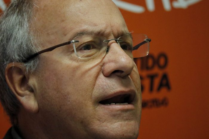 Hirsch en picada contra Piñera por denuncia ante la SEC en caso LAN Hirsch en picada contra Piñera por denuncia ante la SEC en caso LAN