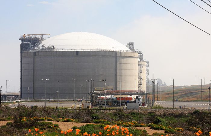 Alcalde de Limache pide suspender dos proyectos termoeléctricos tras contaminación en Quintero y Puchuncaví Alcalde de Limache pide suspender dos proyectos termoeléctricos tras contaminación en Quintero y Puchuncaví