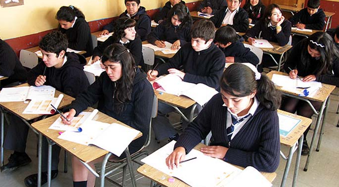 El buen negocio de la educación chilena: ¿a quién y cuánto importan los y las escolares? El buen negocio de la educación chilena: ¿a quién y cuánto importan los y las escolares?