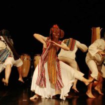 Función gratuita obra “Afrochileno” de compañía Tryo Teatro Banda en Centro Cultural de San Joaquín