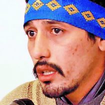 Gobierno argentino materializa extradición de dirigente mapuche, quien inicia huelga de hambre