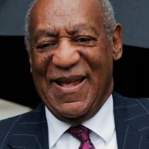 Bill Cosby es sentenciado a un máximo de 10 años de prisión por drogar y violar a una mujer en 2004