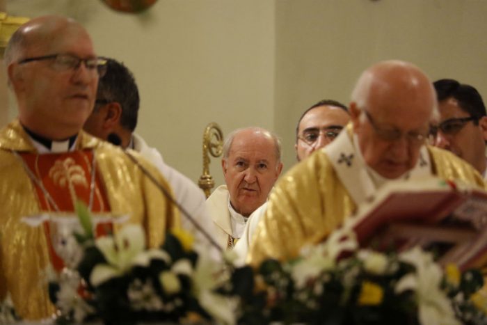 Cardenal Errázuriz sale a justificarse: “Se equivoca quien piensa que hubo un encubrimiento” en el caso Karadima Cardenal Errázuriz sale a justificarse: “Se equivoca quien piensa que hubo un encubrimiento” en el caso Karadima