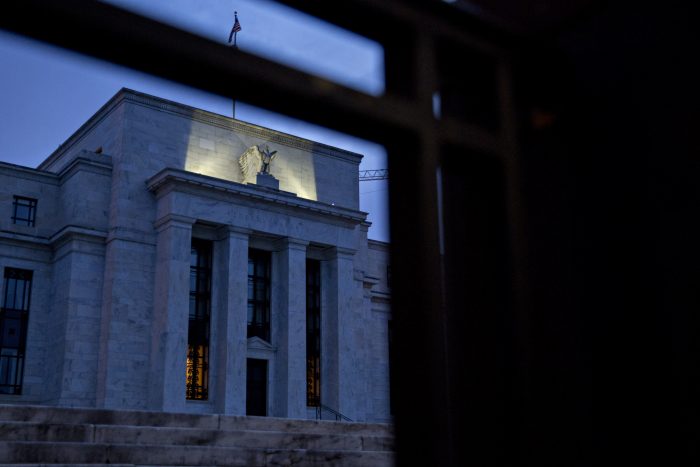 La Fed deja sin cambios la tasa de interés y analistas prevén alza en diciembre La Fed deja sin cambios la tasa de interés y analistas prevén alza en diciembre