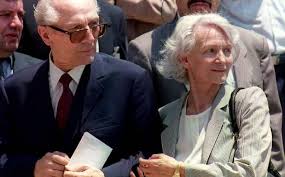 Nieto de Erich Honecker quiere enterrar al ex jerarca de la RDA en Berlín Nieto de Erich Honecker quiere enterrar al ex jerarca de la RDA en Berlín