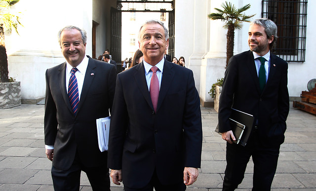 Larraín celebra: FMI eleva proyección de crecimiento para Chile y valora reforma tributaria Larraín celebra: FMI eleva proyección de crecimiento para Chile y valora reforma tributaria