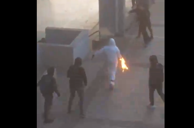 Tras ataque con molotov en el Liceo de Aplicación: Gobierno apura al Congreso por proyecto para expulsar a alumnos Tras ataque con molotov en el Liceo de Aplicación: Gobierno apura al Congreso por proyecto para expulsar a alumnos