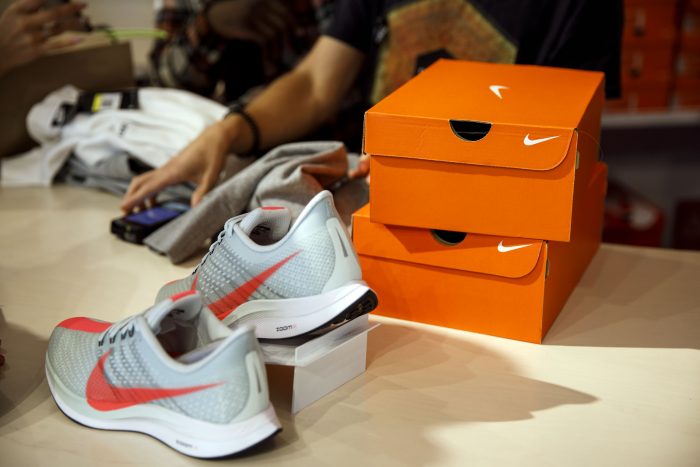Nike finalmente no venderá sus operaciones en Chile, Argentina y Uruguay al grupo mexicano Axo