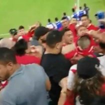 La violenta pelea entre hinchas registrada en el clásico entre Chile y Perú