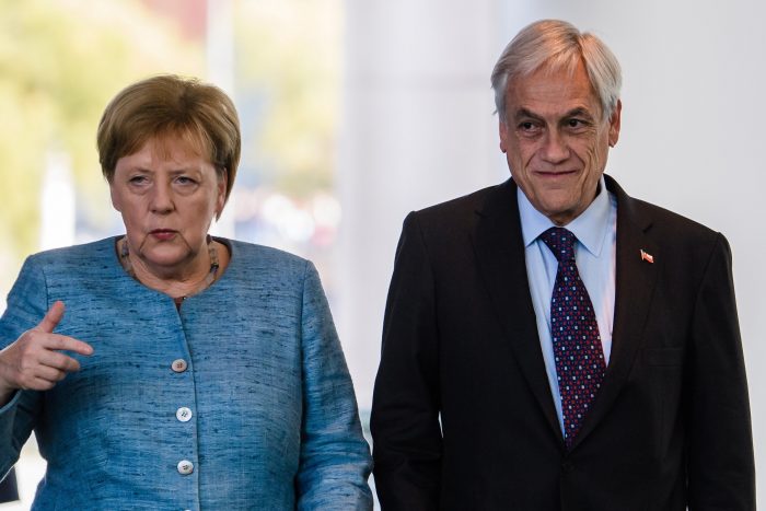 Piñera y Merkel de acuerdo en seguir hablando sobre Colonia Dignidad