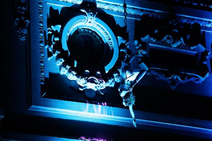 FILUSA: La noche de Santiago se ilumina en las fachadas de sus edificios históricos FILUSA: La noche de Santiago se ilumina en las fachadas de sus edificios históricos