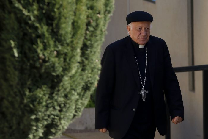 Defensor de Ezzati acusó una “perversa estrategia comunicacional” en contra del cardenal Defensor de Ezzati acusó una