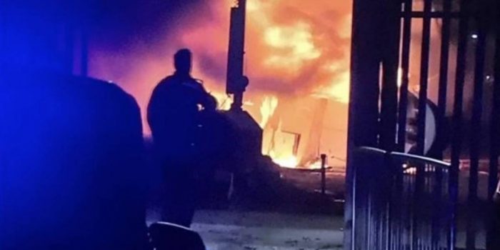 Helicóptero que trasladaba al dueño del Leicester se estrella fuera del estadio Helicóptero que trasladaba al dueño del Leicester se estrella fuera del estadio