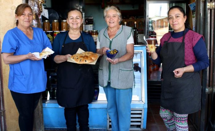 Las “Progresistas de Til-Til”, el grupo de mujeres que trabaja a diario por rescatar las tradiciones de la comuna Las “Progresistas de Til-Til”, el grupo de mujeres que trabaja a diario por rescatar las tradiciones de la comuna