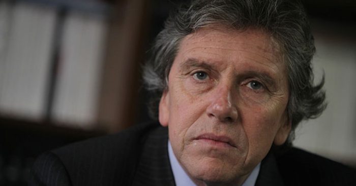 Gobierno se desmiente a sí mismo: ministro Espina asegura que no hay toque de queda para la provincia de Concepción Gobierno se desmiente a sí mismo: ministro Espina asegura que no hay toque de queda para la provincia de Concepción