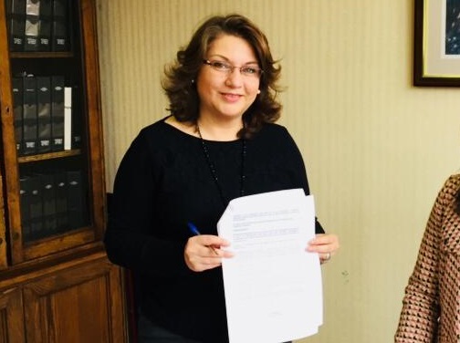 Diputada Parra presentó proyecto para impedir a autoridades asignar recursos a organismos donde tengan parientes Diputada Parra presentó proyecto para impedir a autoridades asignar recursos a organismos donde tengan parientes