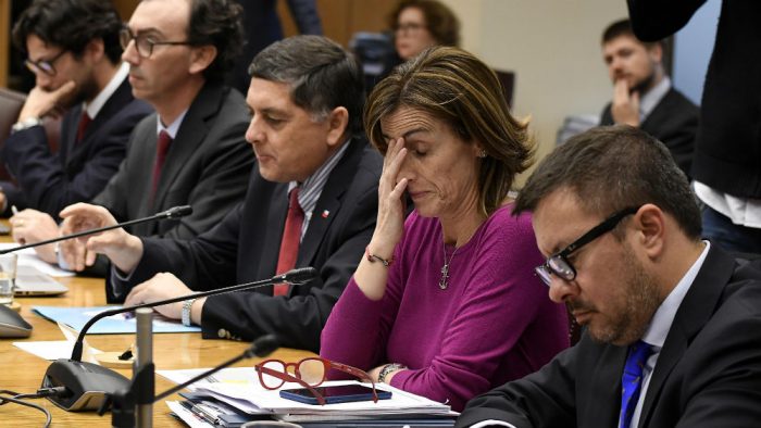 Gobierno y oposición siguen con el gallito por el polémico proyecto Aula Segura Gobierno y oposición siguen con el gallito por el polémico proyecto Aula Segura