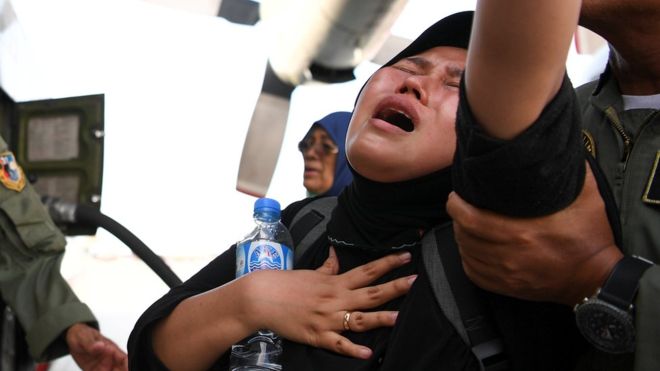 Terremoto y tsunami en Indonesia: los esfuerzos desesperados por hallar sobrevivientes