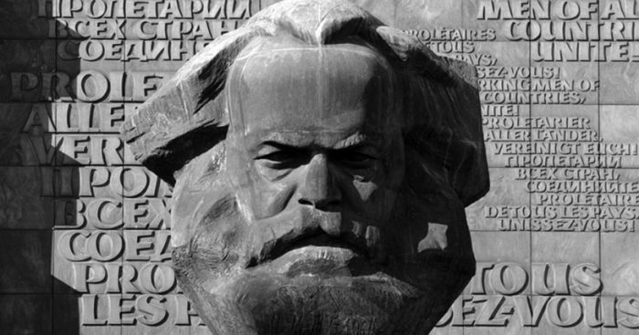 Experto alemán en Marx: «Chile está a la sombra de una potencia en decadencia y peligrosa»