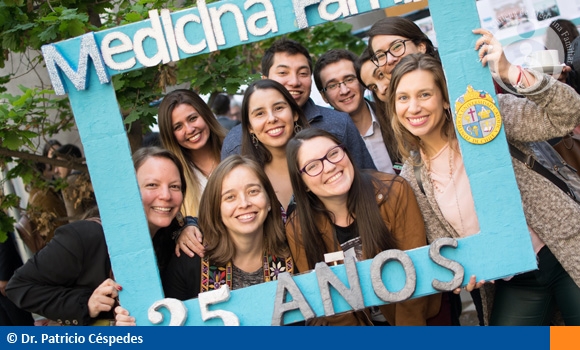 25 años de Medicina Familiar UC 25 años de Medicina Familiar UC