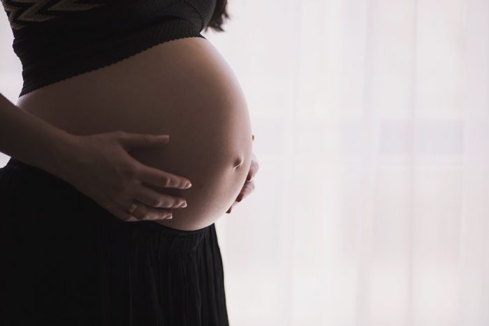 Talleres gratuitos buscan empoderar a las mujeres embarazadas en plena crisis sanitaria