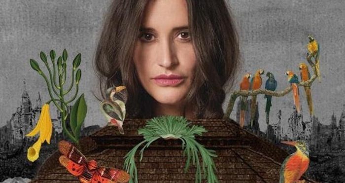 Lanzamiento álbum «El Mito de la Pérgola» de Pascuala Ilabaca en Teatro Oriente Lanzamiento álbum «El Mito de la Pérgola» de Pascuala Ilabaca en Teatro Oriente