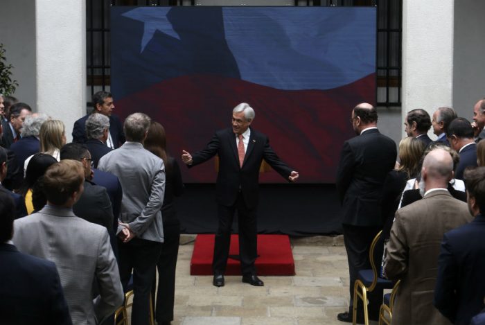 5 de octubre en La Moneda: por el ancho camino del medio, Piñera trata de instalar la idea de una segunda transición