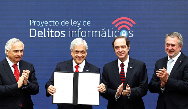 Piñera presenta proyecto para combatir el cibercrimen y admite «situación vulnerable» del país Piñera presenta proyecto para combatir el cibercrimen y admite