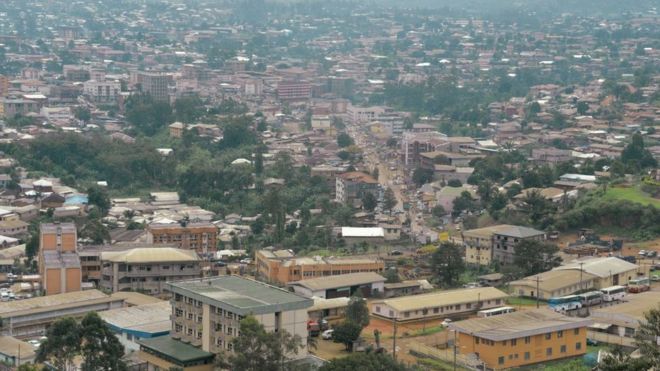 Secuestran a 80 estudiantes en una escuela de Camerún Secuestran a 80 estudiantes en una escuela de Camerún