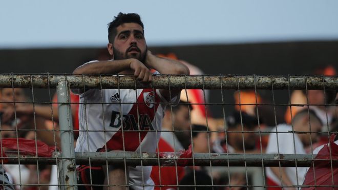 Final Libertadores River vs. Boca: cómo se vivió dentro del Monumental la insólita suspensión de la superfinal Final Libertadores River vs. Boca: cómo se vivió dentro del Monumental la insólita suspensión de la superfinal