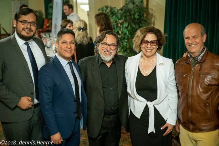 Exhiben muestra de cine chileno en EEUU y ovacionan a Caiozzi por su última película Exhiben muestra de cine chileno en EEUU y ovacionan a Caiozzi por su última película