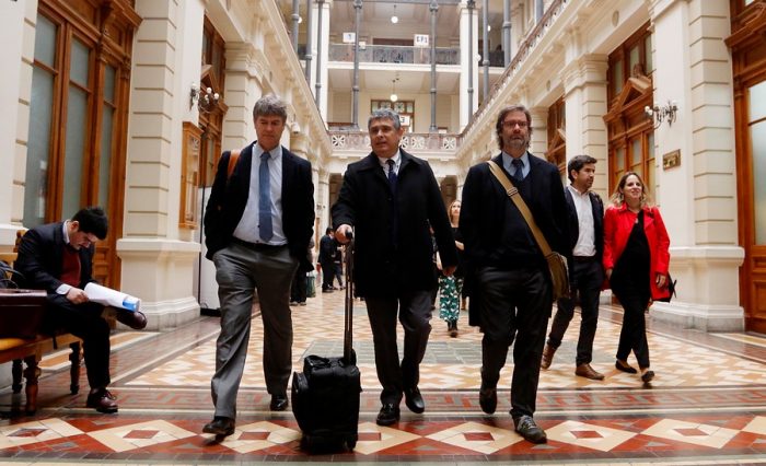 Por cuarta vez fracasa la conciliación entre las víctimas de Karadima y el Arzobispado de Santiago Por cuarta vez fracasa la conciliación entre las víctimas de Karadima y el Arzobispado de Santiago