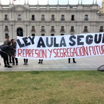 Apoderados de liceos emblemáticos: Aula Segura busca tapar la “pésima administración” de la educación municipal en Santiago