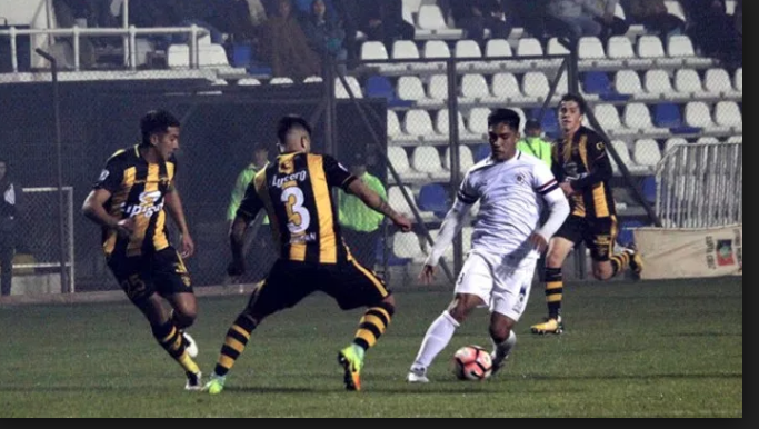 Las mentiras de la Segunda División del fútbol chileno Las mentiras de la Segunda División del fútbol chileno