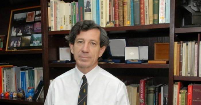 Gonzalo Rojas busca a alumno que filtró su salida de la UC: “La invito a conversar conmigo para conocer sus motivos, en presencia de dos testigos” Gonzalo Rojas busca a alumno que filtró su salida de la UC: