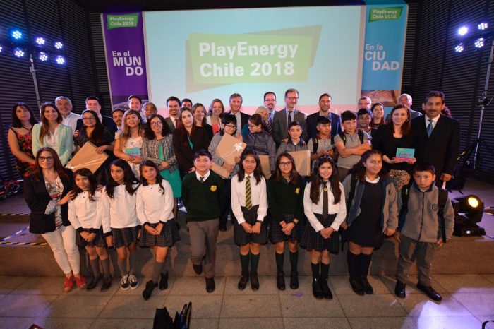 Super limpiador de paneles solares fue el ganador del concurso que acerca niños a temas de energía Super limpiador de paneles solares fue el ganador del concurso que acerca niños a temas de energía
